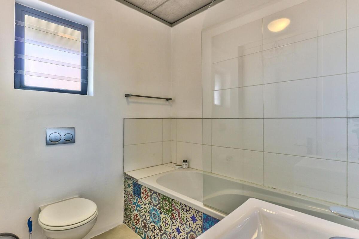 Sea And Sun-table Mountain Views Wifi Parking! Apartment Cape Town