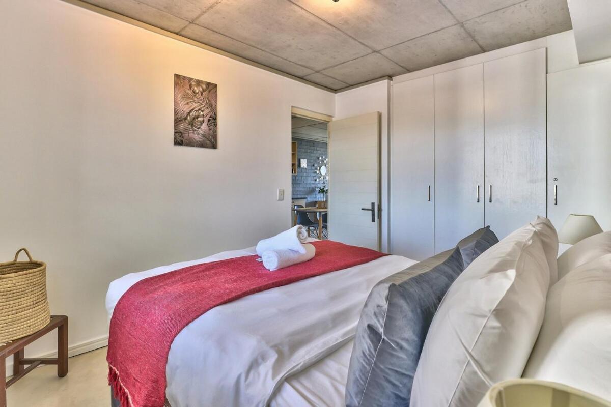 Apartment Sea And Sun-table Mountain Views Wifi Parking! Cape Town