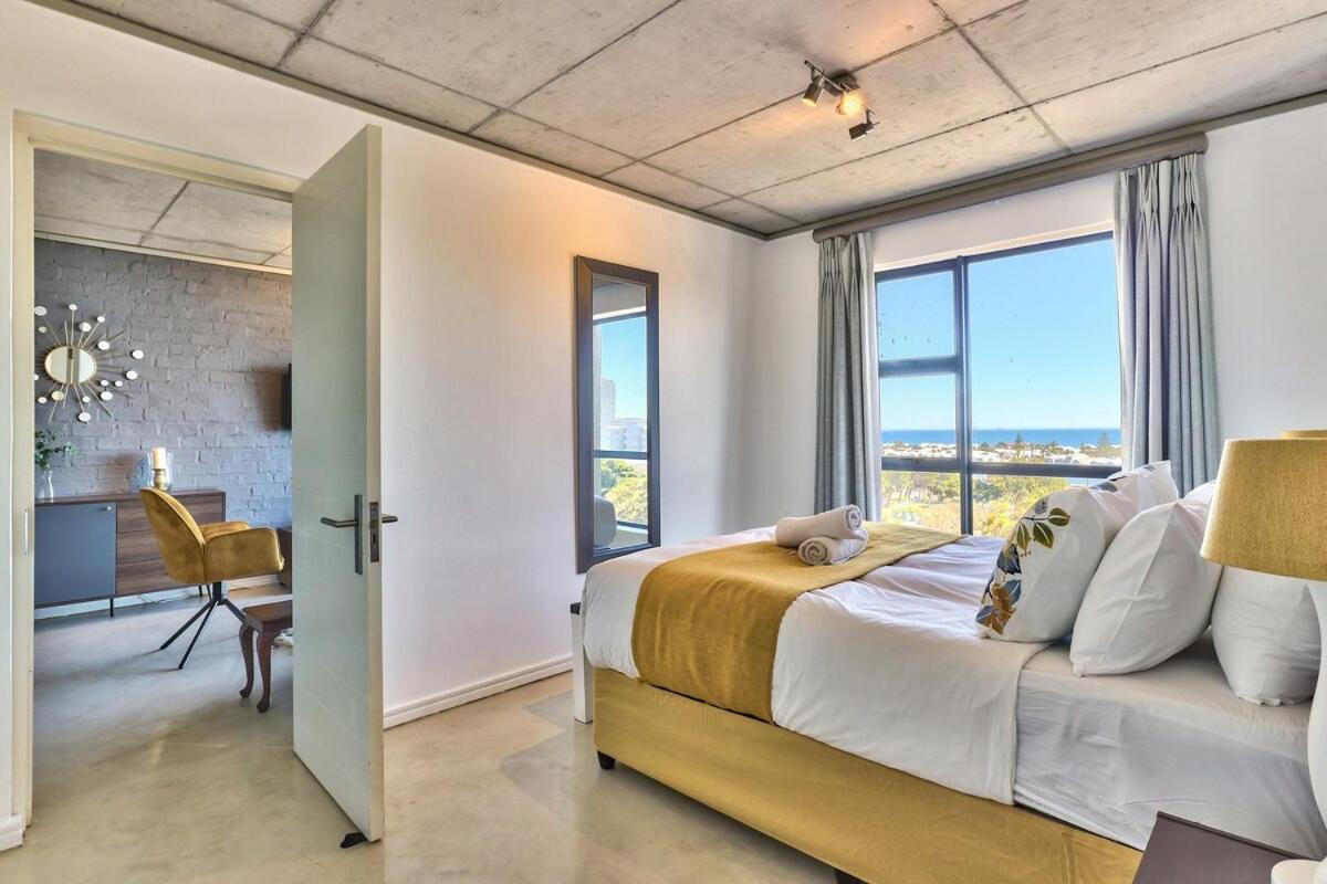 Sea And Sun-table Mountain Views Wifi Parking! *